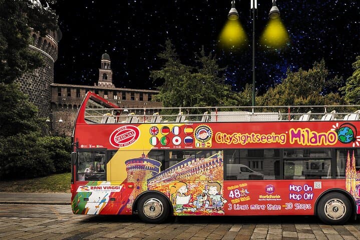 Tour Notturno di Milano in Autobus Aperto
