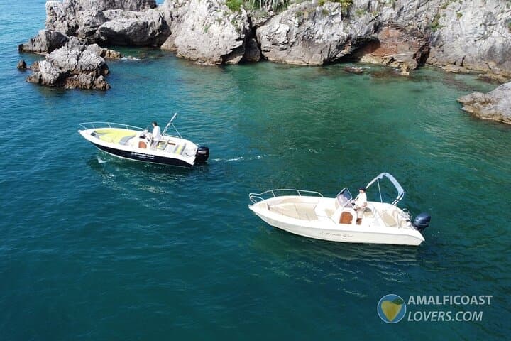 Tour privato in barca da 40hp della Costiera Amalfitana e di Positano — foto 4