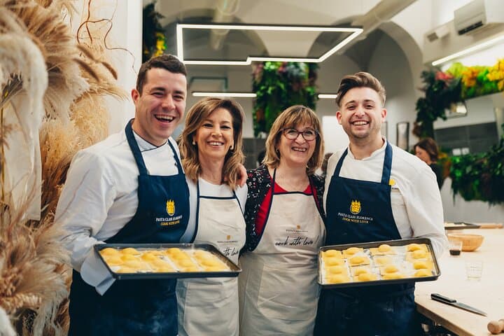 Pasta-Kochkurs mit Michelin-ausgebildeten Köchen in Florenz — Foto 2
