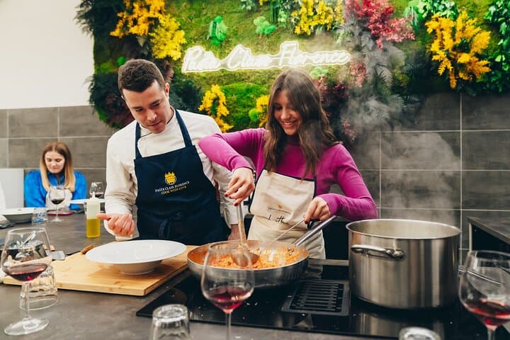 Pasta-Kochkurs mit Michelin-ausgebildeten Köchen in Florenz