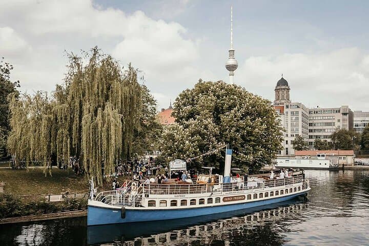 1-stündige Sightseeing-Bootsfahrt durch das historische Stadtzentrum