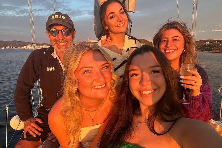Ibiza Segeltour und Sonnenuntergangserlebnis — Foto 4