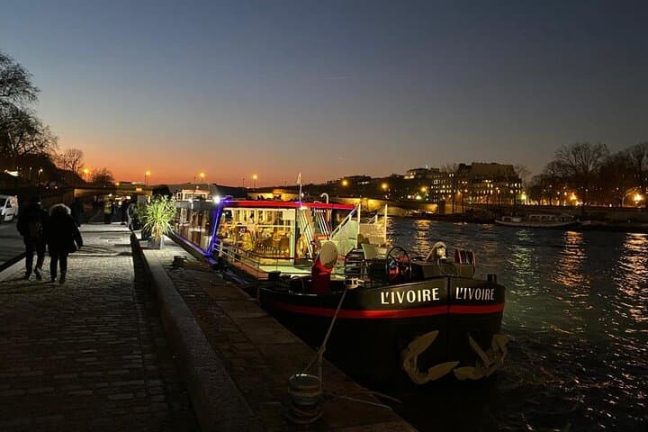 Crucero con cena por el río Sena desde el puente Alexandre III — foto 5