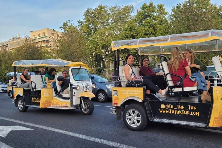 Tuk Tuk Panoramatour in Madrid — Foto 3