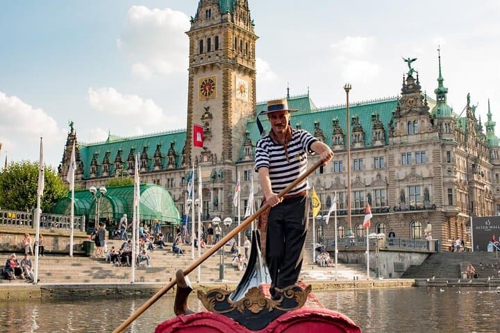 Gita esclusiva in una gondola veneziana originale sull'Alster — foto 5