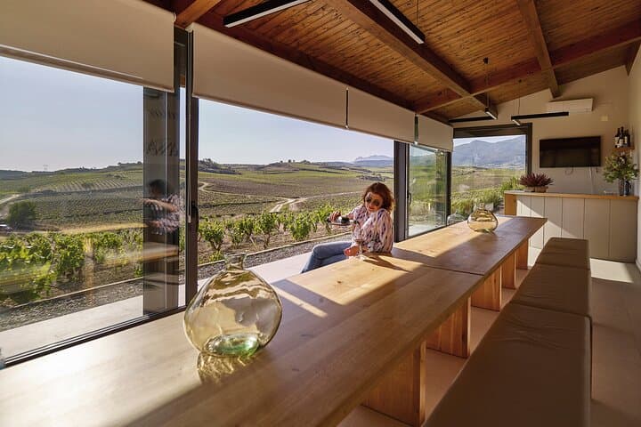 Private Tour nach La Rioja: Besuch von 2 Premium-Weingütern mit Mittagessen — Foto 4