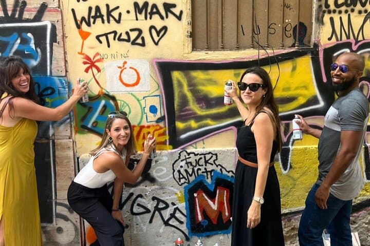 Kleingruppen-Graffiti-Tour und Workshop in El Carmen