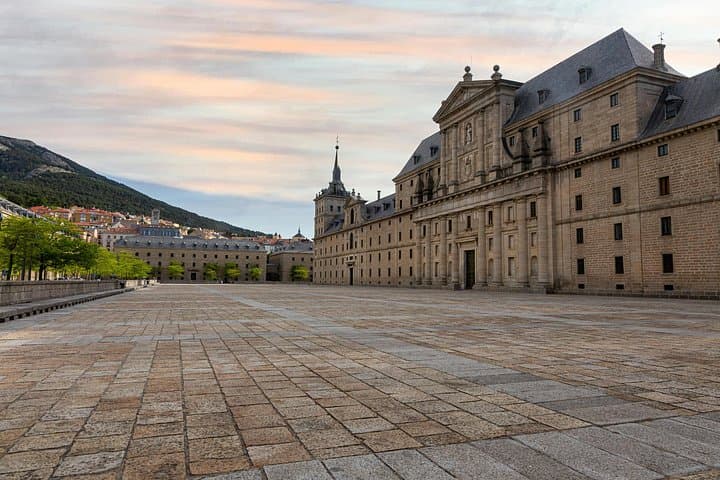 Halbtägiger Ausflug nach El Escorial und ins Tal der Gefallenen von Madrid — Foto 5