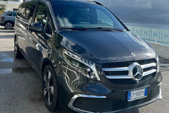 Transfer von Maiori nach Neapel mit einem professionellen Fahrer — Foto 2