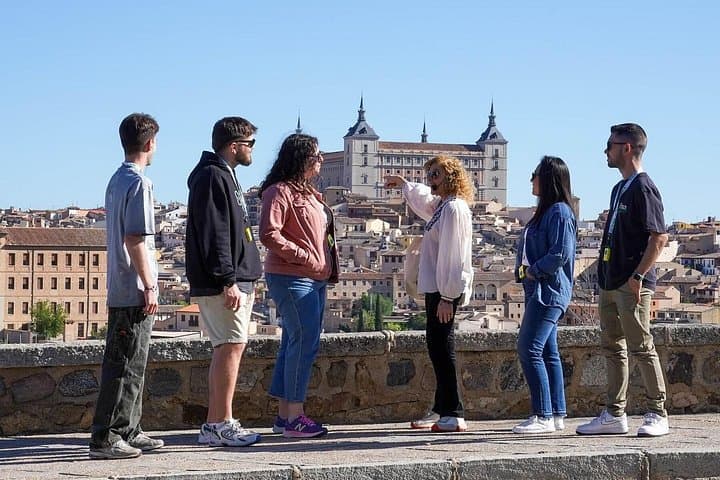 Toledo Ganztägige Tour mit Weingutbesuch, Tapas und Weinverkostung