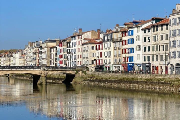 Kleine Gruppe Bayonne, Biarritz, St. Jean De Luz von San Sebastián — Foto 3