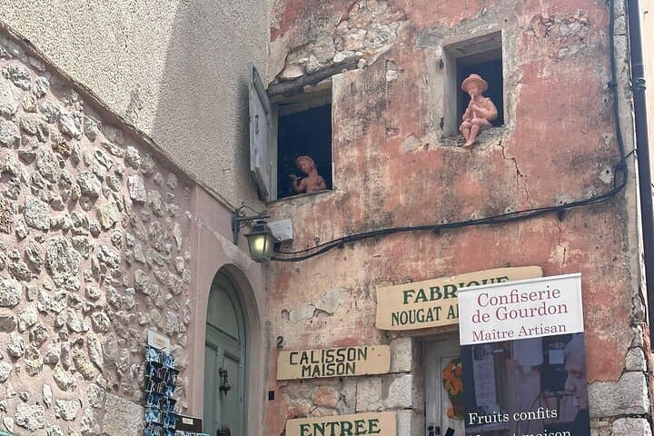Tour di un'intera giornata in piccoli gruppi nei villaggi medievali vicino a Nizza — foto 5