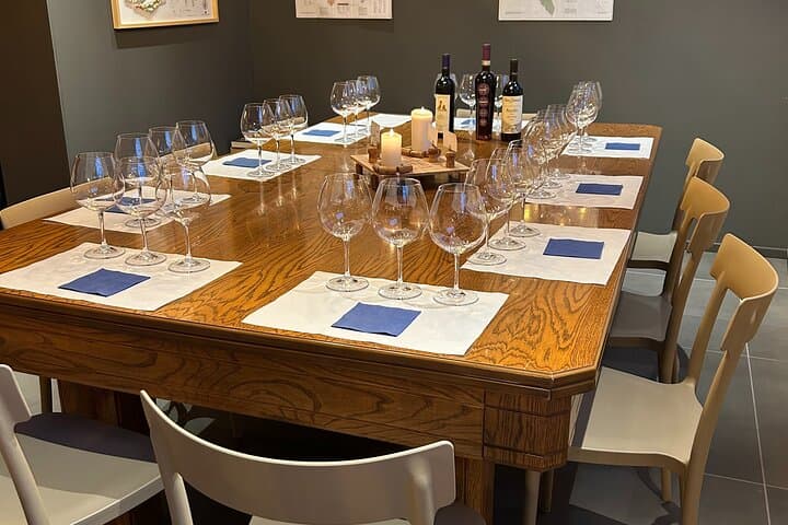 Expérience de Dégustation de Vins du Piémont — photo 2