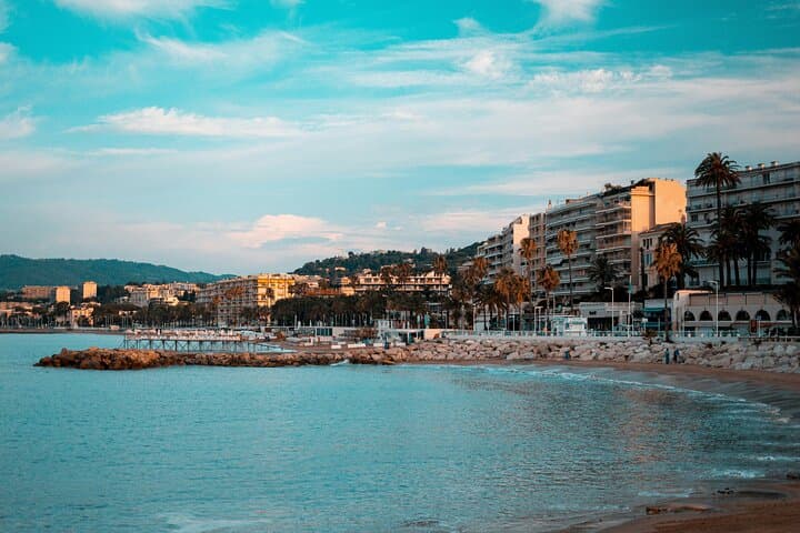 Tour Privato Guidato a Piedi di Cannes in 2 Ore