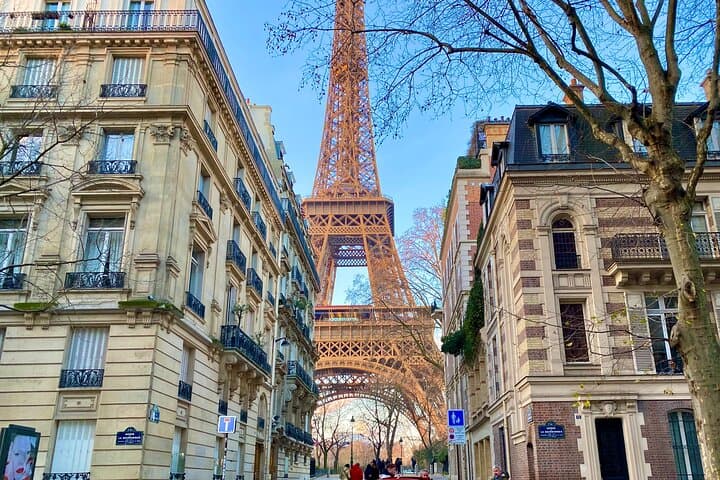 Visite Privée : Billets PréRéservés pour le Sommet de la Tour Eiffel par Ascenseur — photo 2