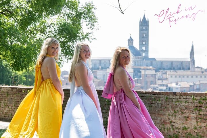 Privates Fotoshooting mit fließendem Kleid in der Toskana — Foto 5