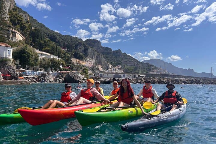 Kayak-Snorkeling vers la plage cachée de la grotte Pandora, Amalfi — photo 5