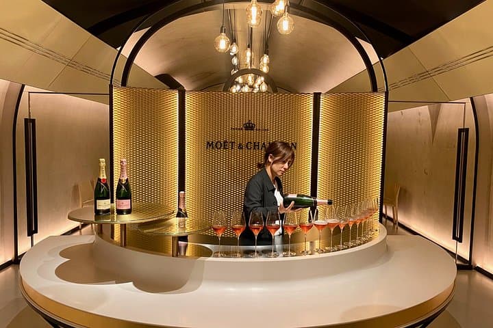 Pranzo Michelin Privato con Champagne Veuve Clicquot e Moet et Chandon — foto 2