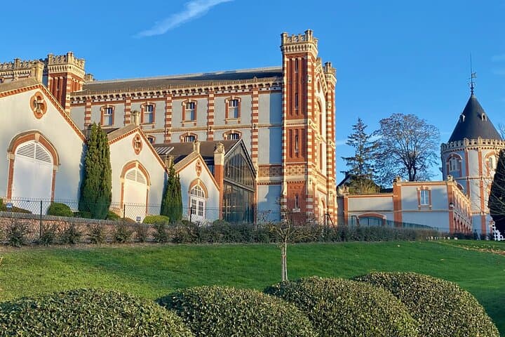 Tour privato di degustazione di Champagne Taittinger e Pommery da Parigi