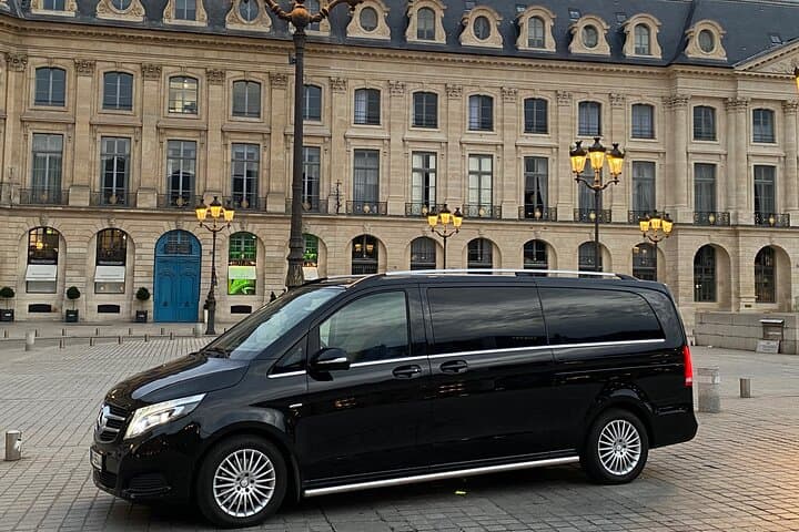 Tour privato di degustazione di Champagne Taittinger e Pommery da Parigi — foto 3
