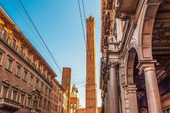 Wanderung durch Bologna mit einem lokalen Guide — Foto 3