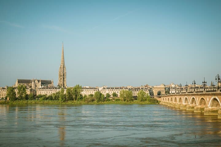 Tour Autoguiado de Burdeos y Saint-Émilion