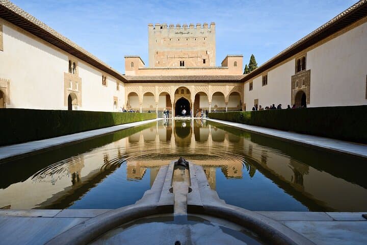 Alhambra-Tour oder Freizeit in Granada von Malaga