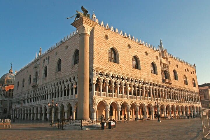 Venise : Basilique, Palais des Doges, Balade en Gondole et Galerie d'Histoire — photo 3