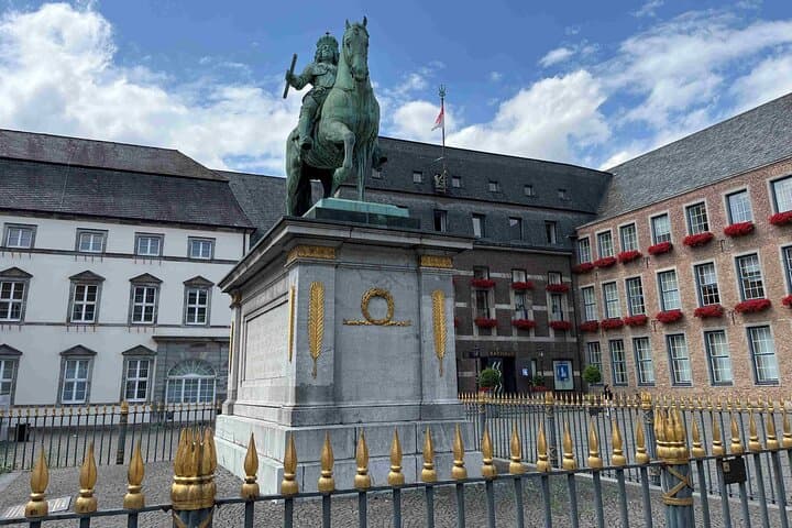 Guía de Audio de Düsseldorf: Destacados Históricos del Casco Antiguo — foto 3