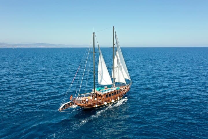 Crociere in Barca a Vela a Barcellona con Bevande — foto 3