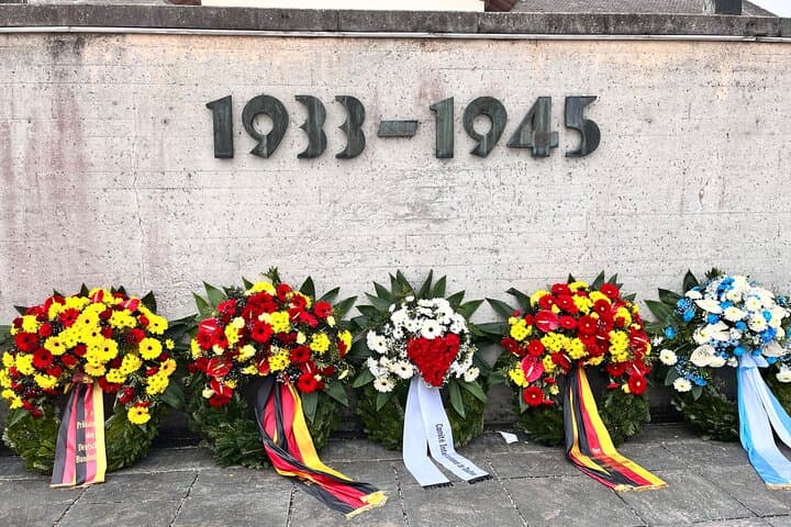 Private Dachau Konzentrationslager Gedenkstätten Tour von München — Foto 2