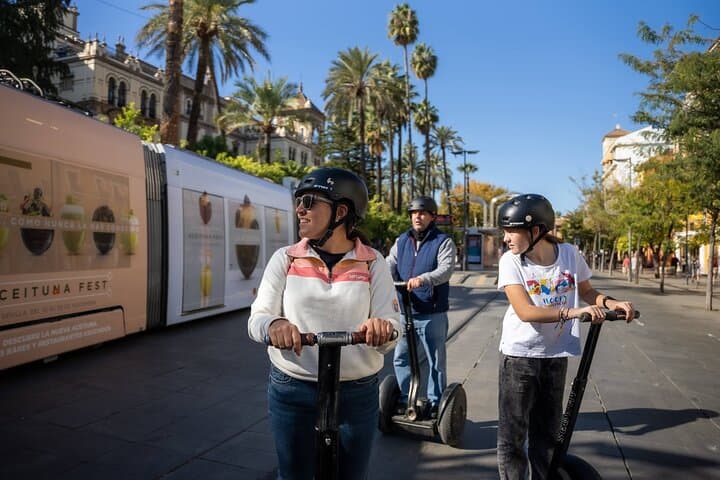 Sevilla Stadtbesichtigung 90-minütige Segway-Tour am Flussufer — Foto 5
