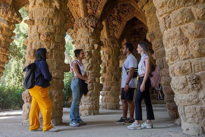 Geführte Tour durch die Sagrada Familia & den Park Güell — Foto 3