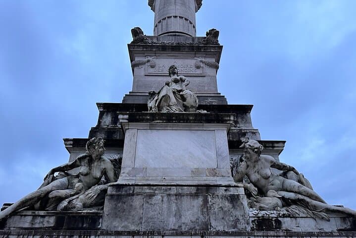 Tour a piedi autoguidato e caccia al tesoro a Bordeaux — foto 2