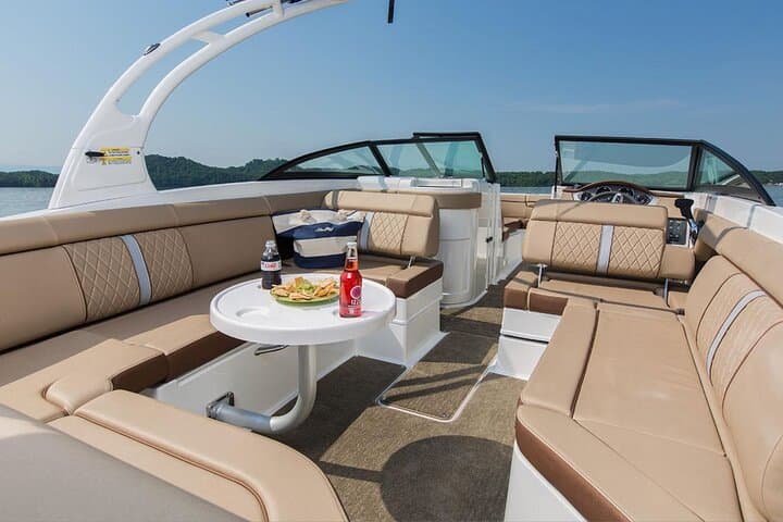 Excursion en bateau privé à Antibes et la Baie des Milliardaires — photo 3