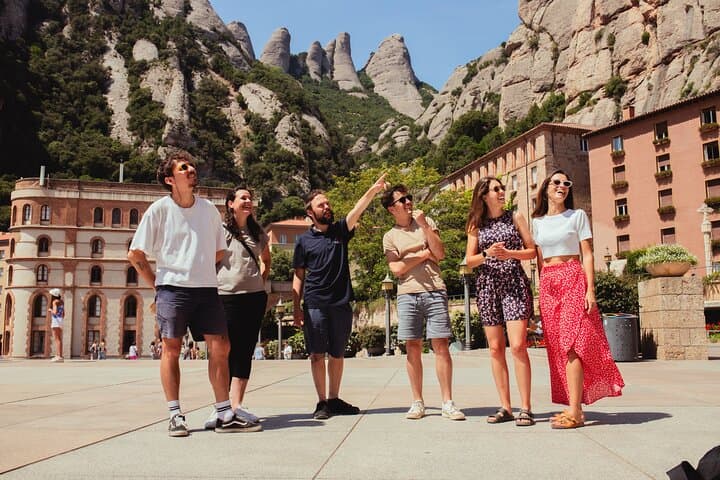 Montserrat &amp; Cogwheel Train, Gourmet Wine Tasting &amp; Tapas/Lunch — photo 4