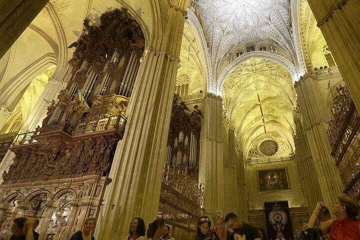 Kleingruppen-Tour zur Kathedrale von Sevilla und zur Giralda — Foto 5