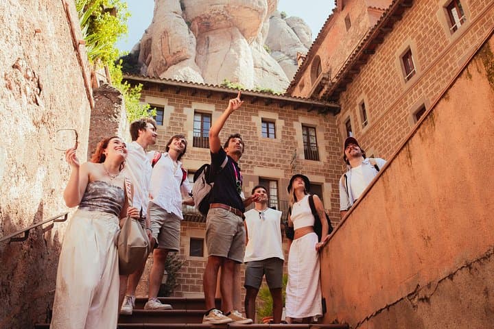 Barcelona nach Montserrat Tour: Basilika, Transfers & Zusatzangebote — Foto 3