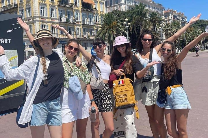 Escape-Spiel im Freien in Nizza: der geheimnisvolle Flug