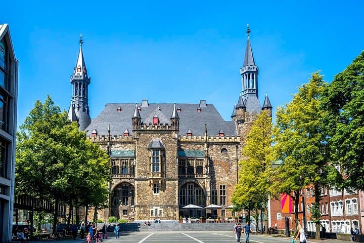 Wanderung zu den Highlights von Aachen — Foto 3