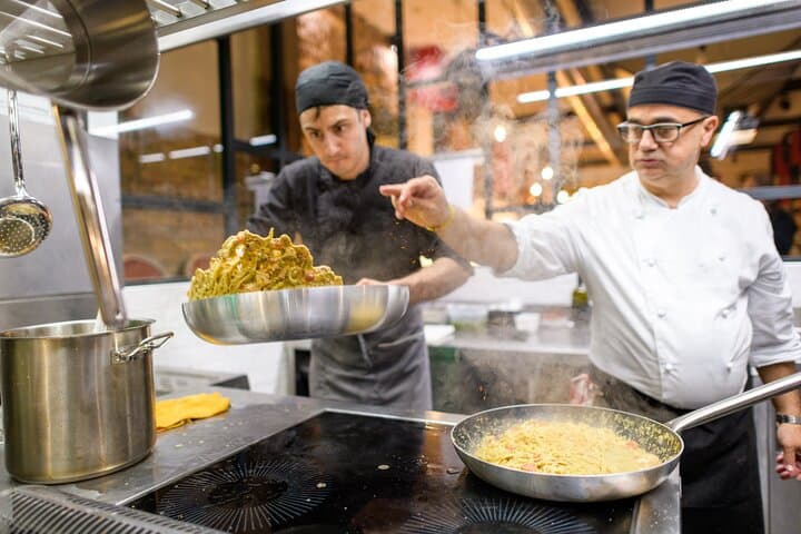 Rom: 5* Trastevere Luxus-Foodtour mit unbegrenztem feinen Wein — Foto 5