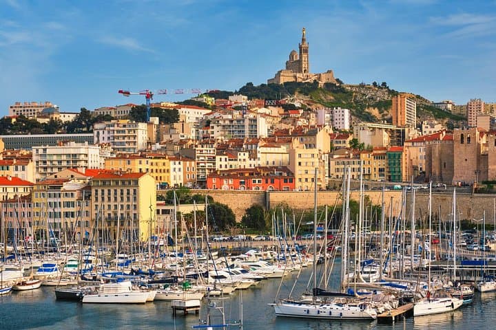 Chasse au Trésor et Visite Autoguidée des Points Forts de Marseille