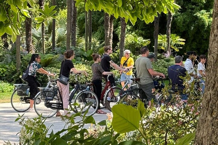 Tour in E-Bike di 3 Ore a Bordeaux