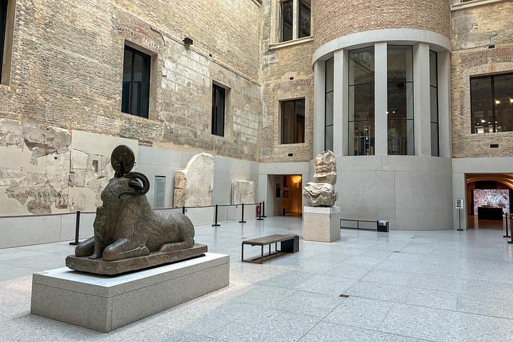 Tour Privato del Museo Nuovo di Berlino e del Bust di Nefertiti