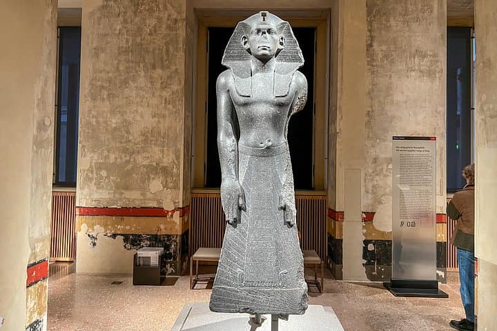 Tour Privato del Museo Nuovo di Berlino e del Bust di Nefertiti — foto 2