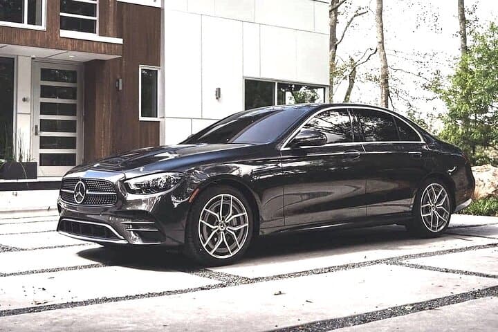 Transfert Aéroport : Aéroport de Munich MUC à Munich en Voiture de Luxe