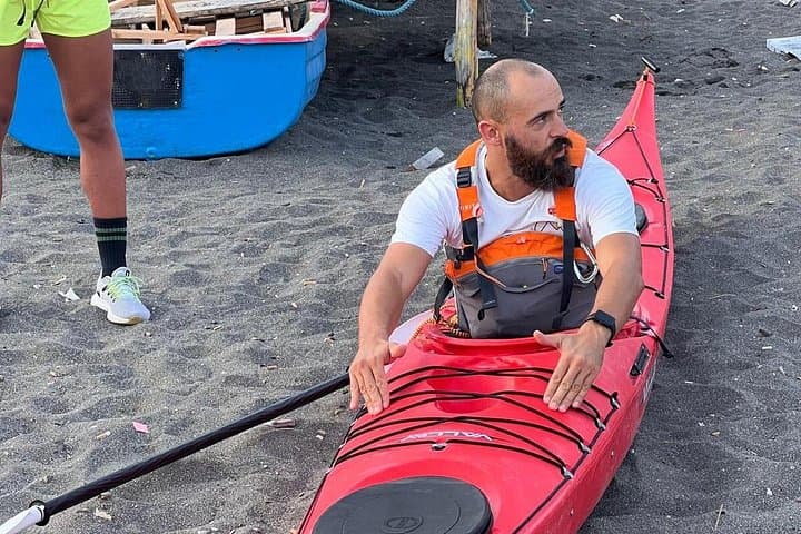 Tour Privado en Kayak por la Costa de Amalfi - Medio día — foto 5