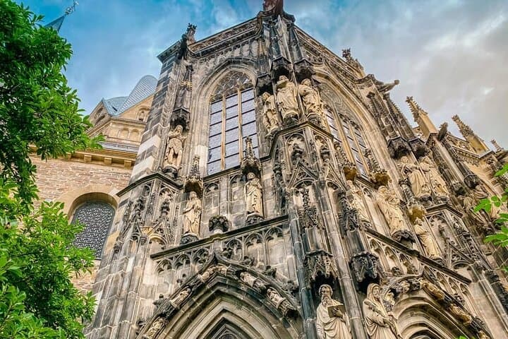 Aachen Englischer Selbstgeführter Audioguide auf Ihrem Handy — Foto 5