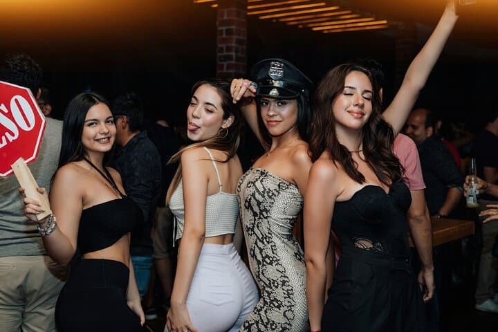 Pub Crawl Hamburg - Soirée entre filles