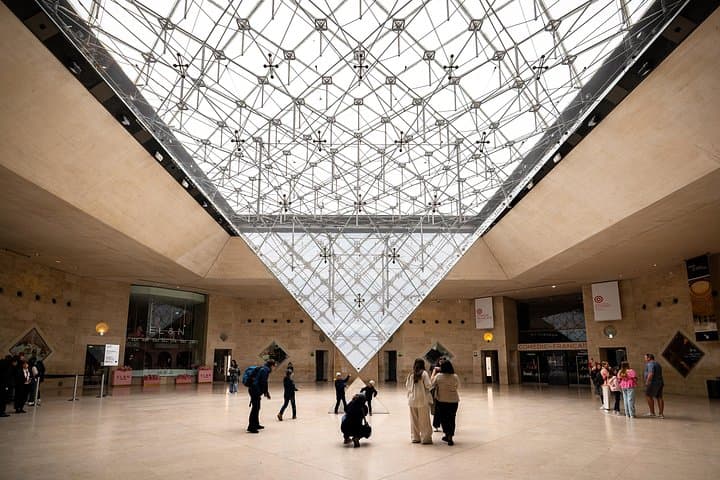 Louvre Museum Masterpieces Guided Tour, Paris — photo 4